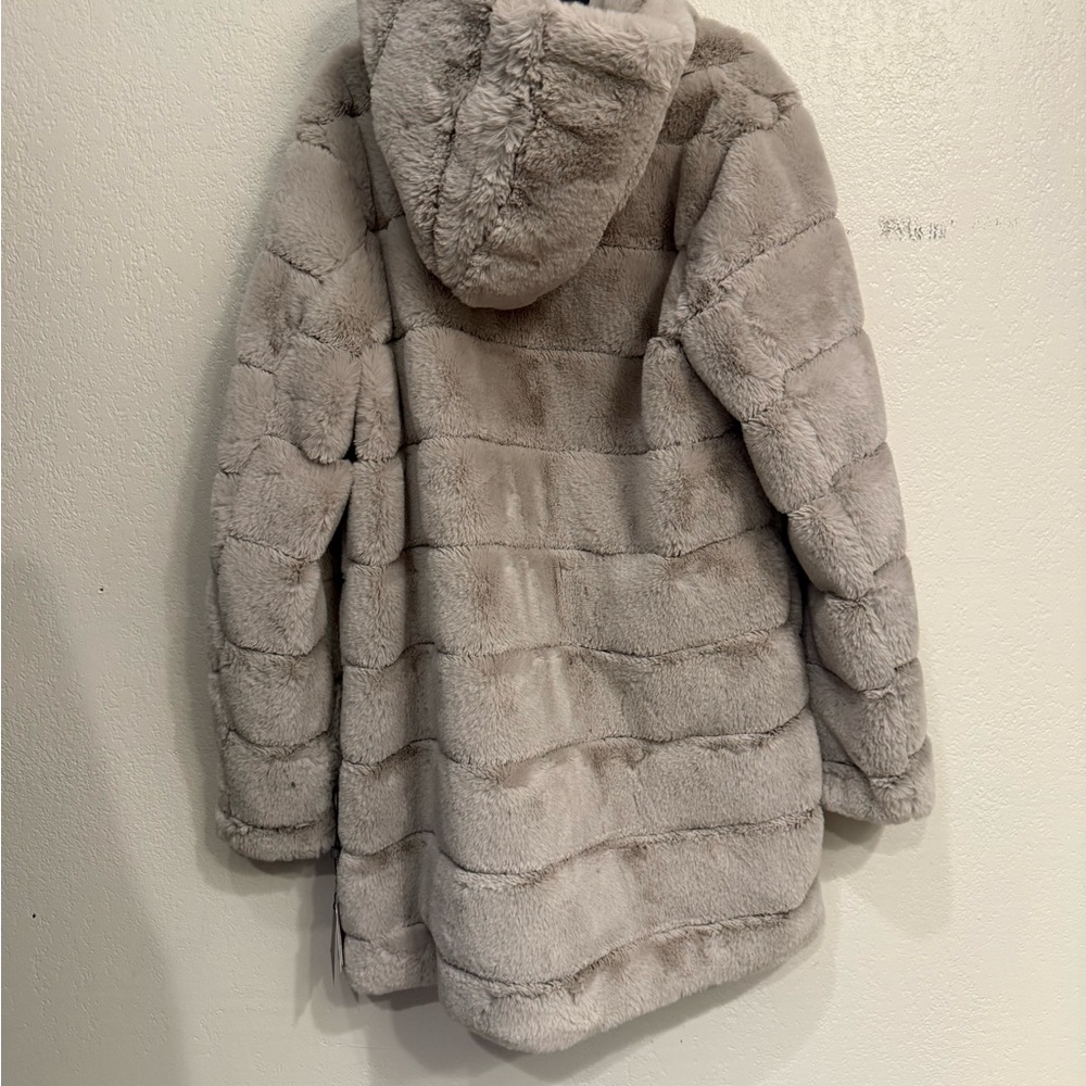 Laundry By Shelli Segal Teddy Jacket Faux Fur! Brand New! Never Worn! - Picture 4 of 6